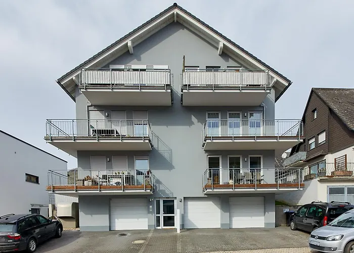 Am Weinberg * 베른카슈텔쿠에스